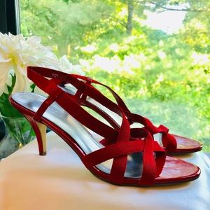 Prediction Red open toe heel 9.5 Wide